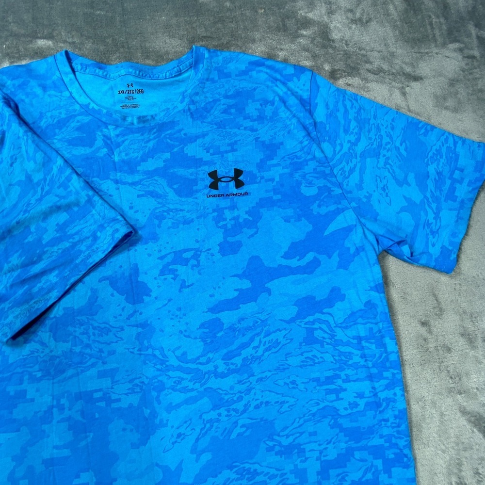 Under Armour‎ Shirt Mens XXL Blue Digital Abstract Camo Short Sleeve Loose Fit